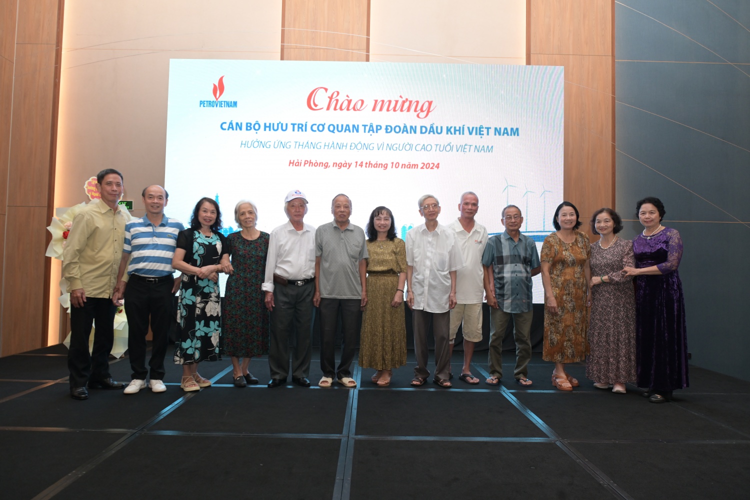 Petrovietnam gặp mặt, giao lưu cán bộ hưu trí cán bộ hưu trí qua các thời kỳ