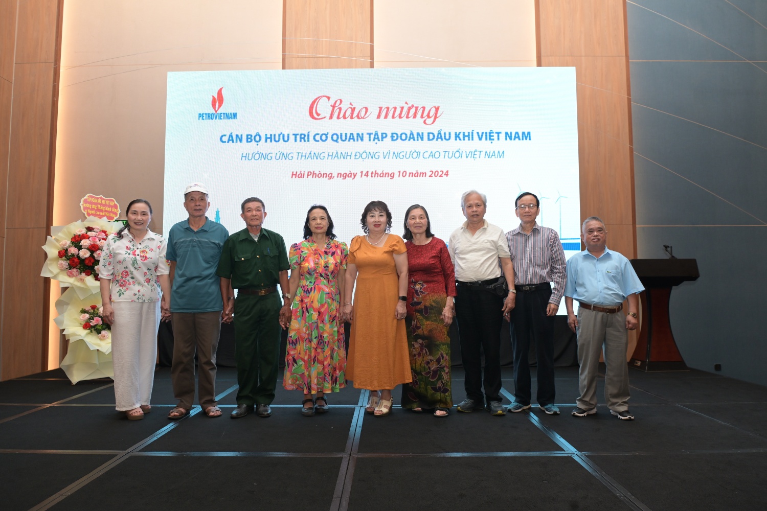 Petrovietnam gặp mặt, giao lưu cán bộ hưu trí cán bộ hưu trí qua các thời kỳ