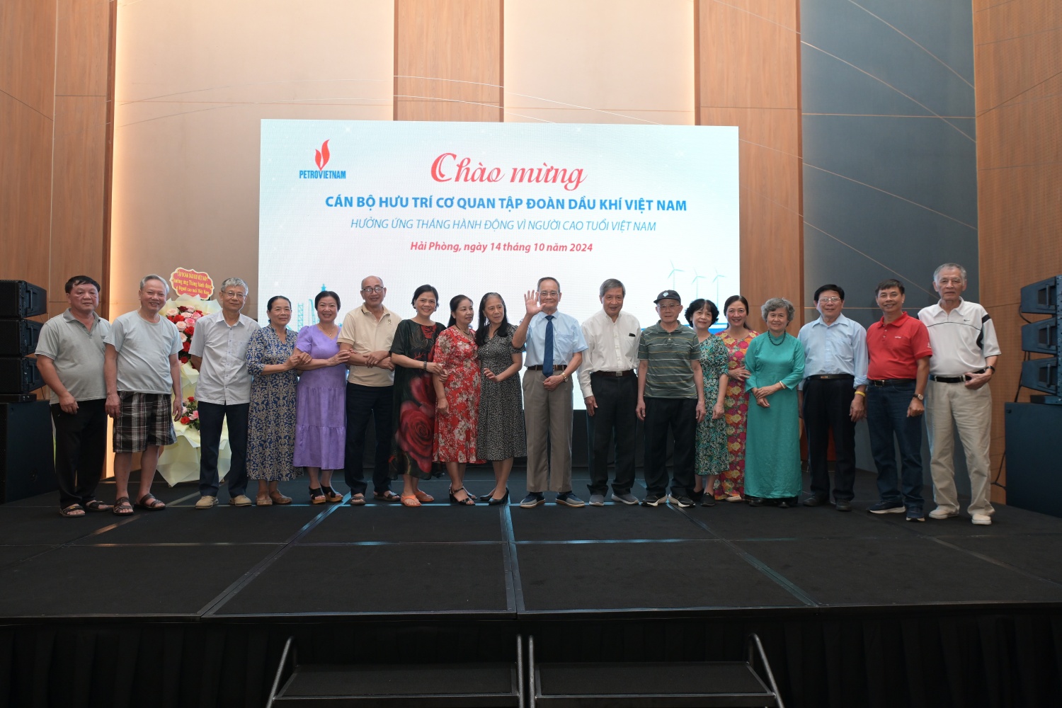 Petrovietnam gặp mặt, giao lưu cán bộ hưu trí cán bộ hưu trí qua các thời kỳ