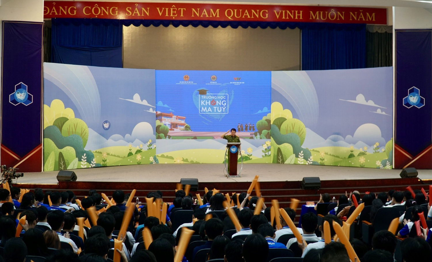Bảo vệ thế hệ trẻ trước hiểm họa ma túy