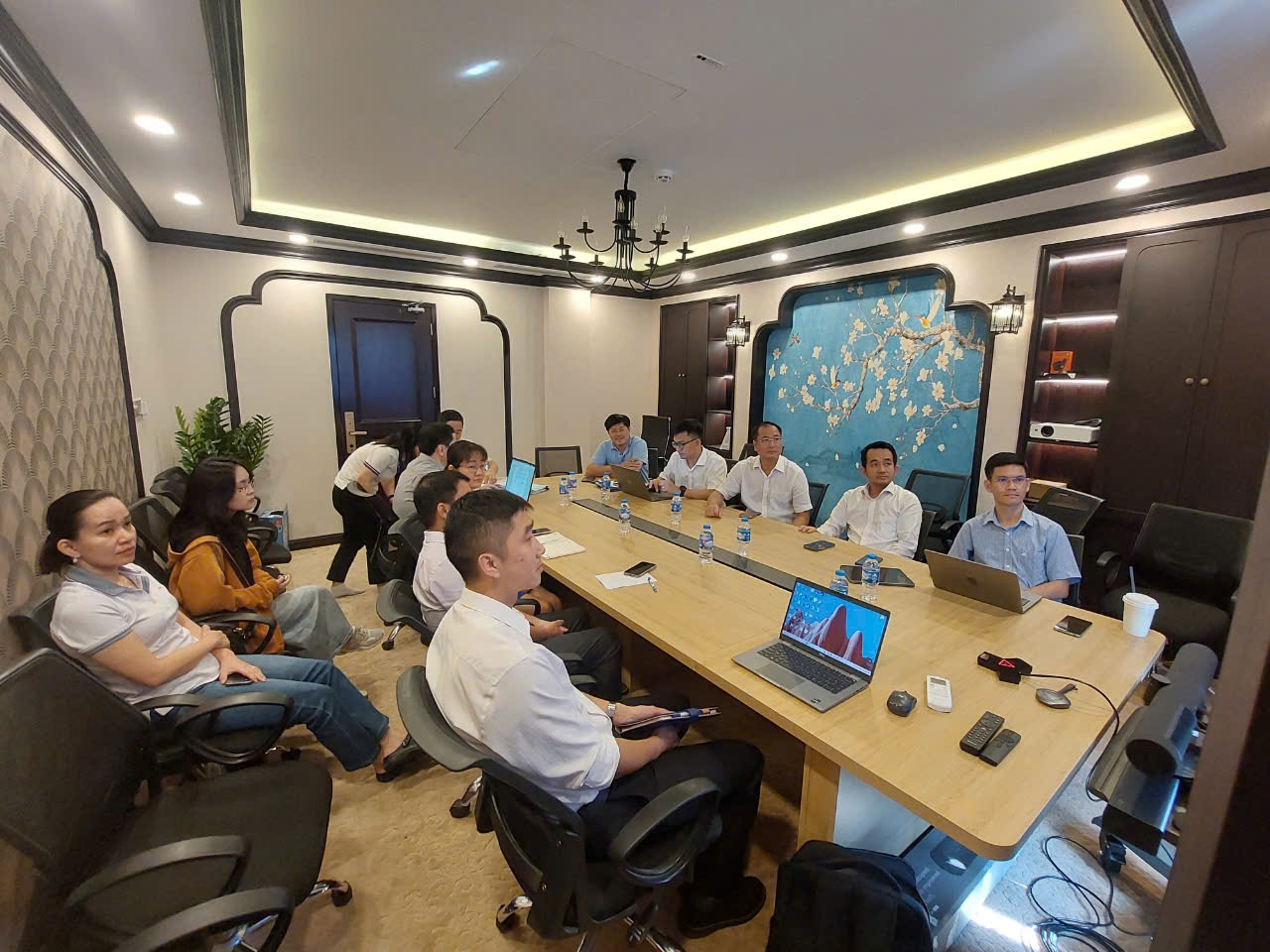 Đảng ủy Tập đoàn Dầu khí Quốc gia Việt Nam học tập, quán triệt thực hiện Nghị quyết Hội nghị Trung ương 10 Khóa XIII Đảng ủy Tập đoàn Dầu khí Quốc gia Việt Nam học tập, quán triệt thực hiện Nghị quyết Hội nghị Trung ương 10 Khóa XIII