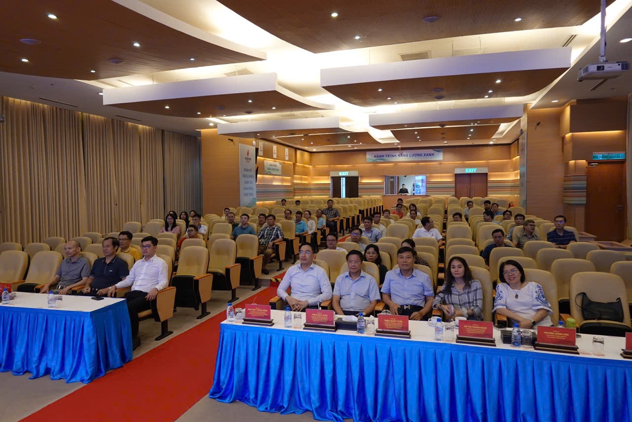 Đảng ủy Tập đoàn Dầu khí Quốc gia Việt Nam học tập, quán triệt thực hiện Nghị quyết Hội nghị Trung ương 10 Khóa XIII Đảng ủy Tập đoàn Dầu khí Quốc gia Việt Nam học tập, quán triệt thực hiện Nghị quyết Hội nghị Trung ương 10 Khóa XIII