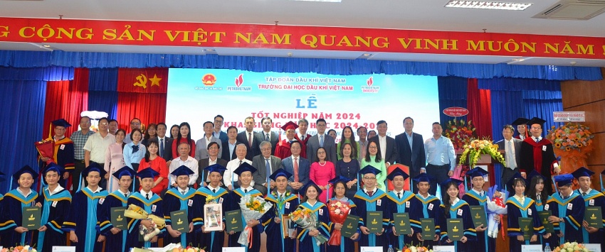 PVU tưng bừng khai giảng năm học mới 2024-2025