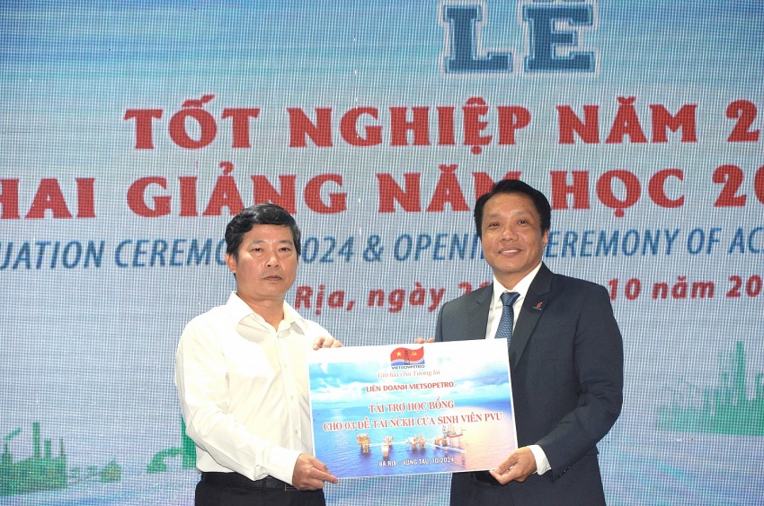 Doanh nghiệp đồng hành cùng sinh viên PVU Doanh nghiệp đồng hành cùng sinh viên PVU