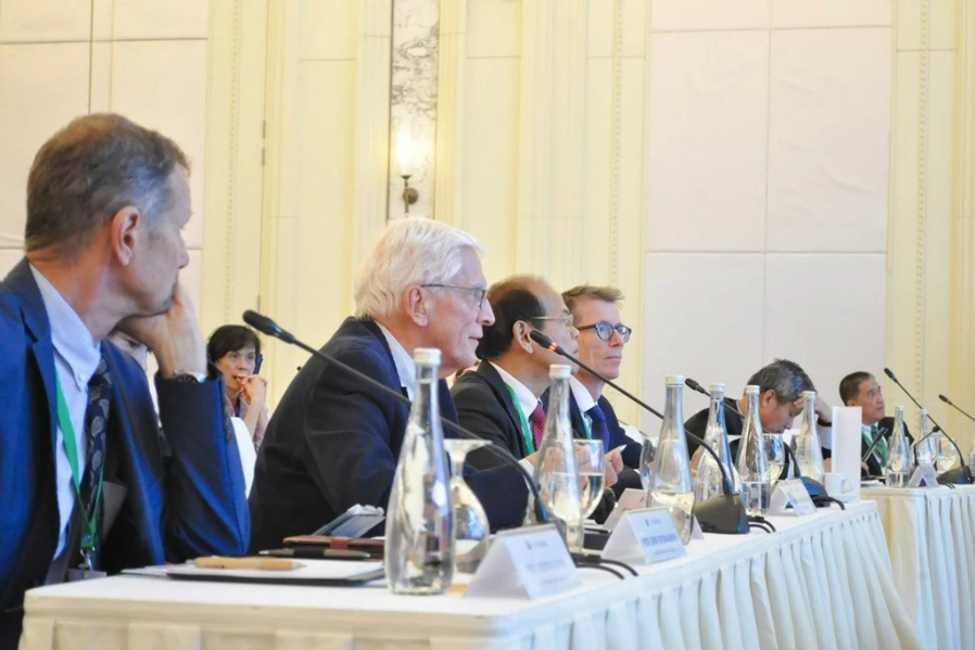 Hội thảo Biển Đông lần thứ 16: ASEAN không nên né tránh khó khăn và những bài học từ Biển Đỏ Hội thảo Biển Đông lần thứ 16: ASEAN không nên né tránh khó khăn và những bài học từ Biển Đỏ