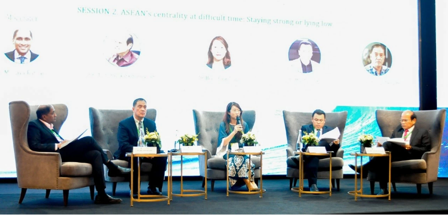 Hội thảo Biển Đông lần thứ 16: ASEAN không nên né tránh khó khăn và những bài học từ Biển Đỏ Hội thảo Biển Đông lần thứ 16: ASEAN không nên né tránh khó khăn và những bài học từ Biển Đỏ