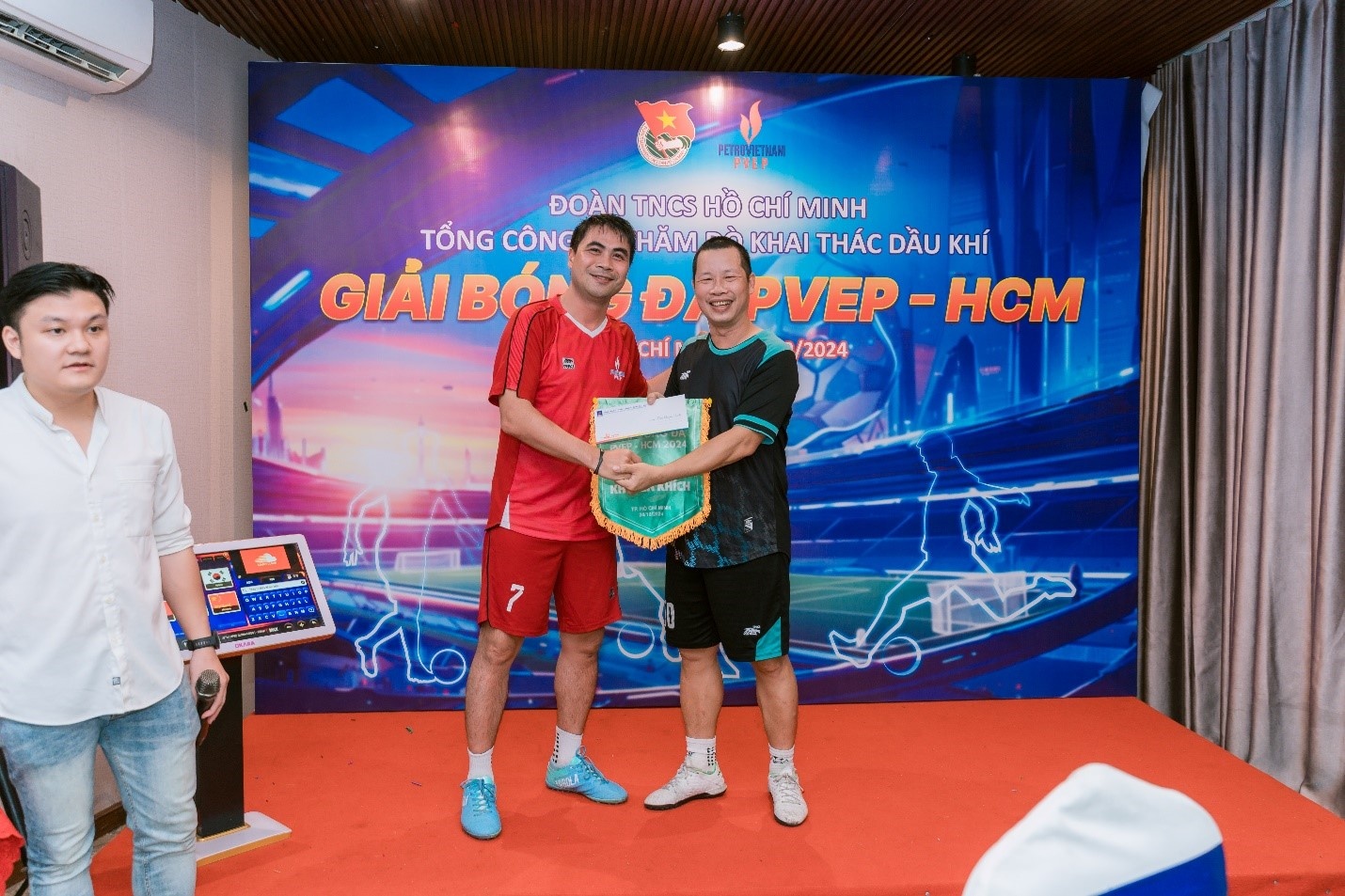 Giải bóng đá PVEP-HCM 2024 diễn ra thành công tốt đẹp Đoàn Thanh niên PVEP tổ chức thành công Giải bóng đá PVEP-HCM 2024