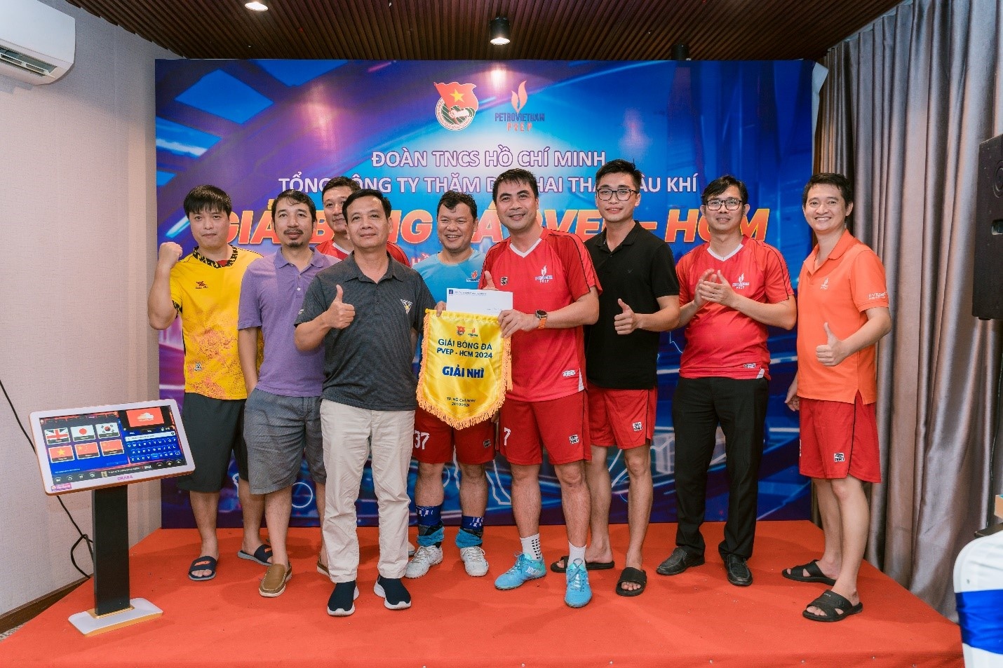Giải bóng đá PVEP-HCM 2024 diễn ra thành công tốt đẹp Đoàn Thanh niên PVEP tổ chức thành công Giải bóng đá PVEP-HCM 2024