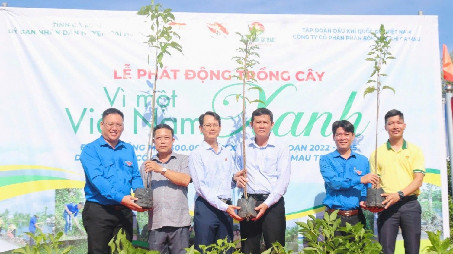 PVCFC thực hiện chuỗi hoạt động an sinh xã hội tại huyện Cái Nước (Cà Mau)