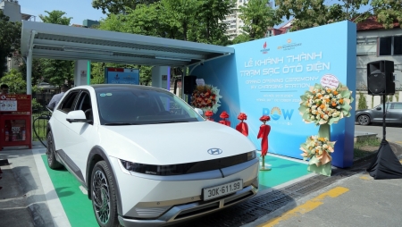 PV Power khánh thành trạm sạc xe điện thí điểm đầu tiên