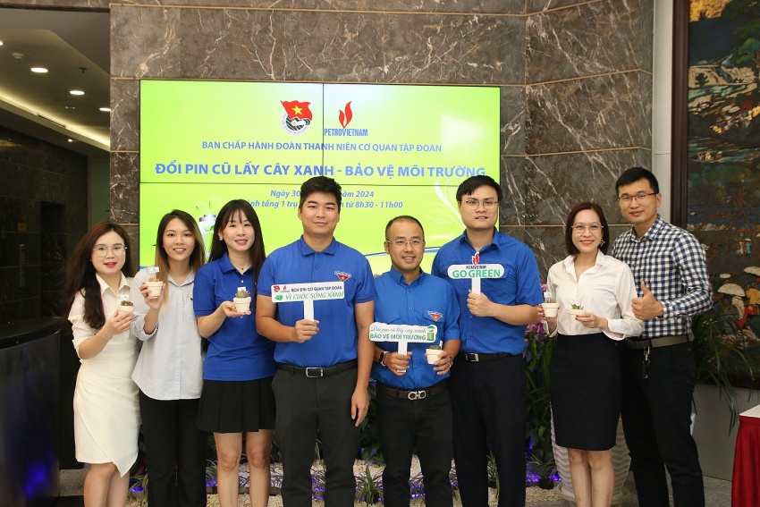 Đoàn Thanh niên Cơ quan Tập đoàn tổ chức chương trình chụp ảnh lưu niệm