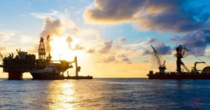 17 giàn khoan dầu ở vùng Vịnh phải sơ tán để đối phó bão Rafael