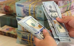 Điểm tin ngân hàng ngày 15/11: Đồng đô la tăng mạnh, tỷ giá USD/VND xác lập kỷ lục mới