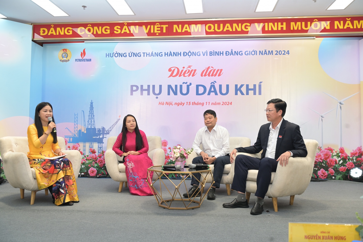Thúc đẩy vai trò của Phụ nữ Dầu khí trong việc thực hiện Chiến lược phát triển Tập đoàn