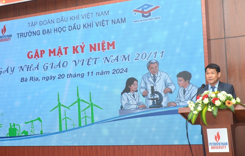 Trường Đại học Dầu khí Việt Nam tổ chức gặp mặt kỷ niệm Ngày Nhà giáo Việt Nam