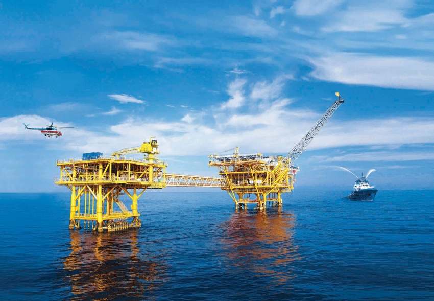 Khai thác dầu khí trên thềm lục địa Việt Nam - Petrovietnam