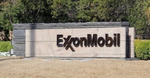 Nhà vận động hành lang của ExxonMobil bị FBI điều tra