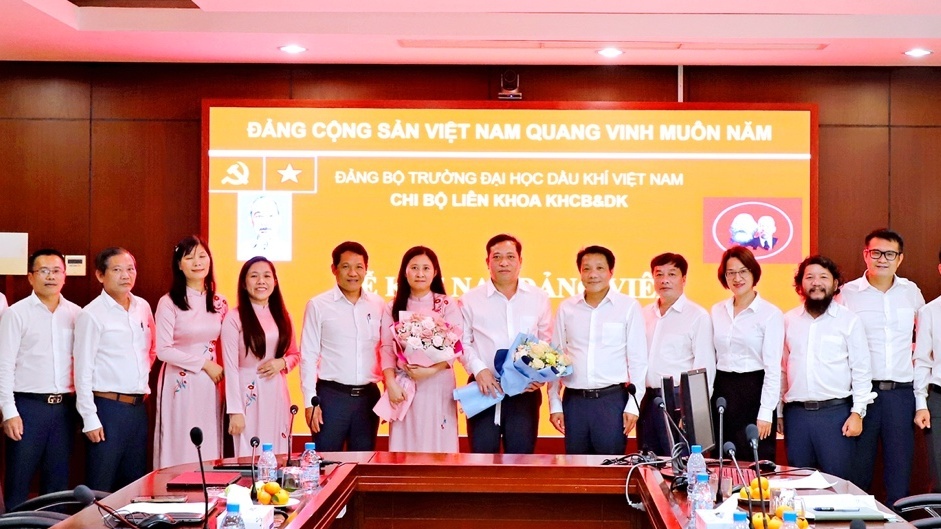 Đảng bộ PVU: Đẩy mạnh công tác phát triển đảng viên và xây dựng tổ chức Đảng vững mạnh