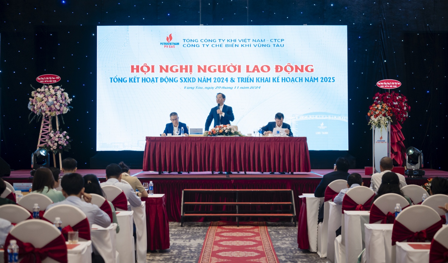 Đoàn chủ tịch điều hành Hội nghị