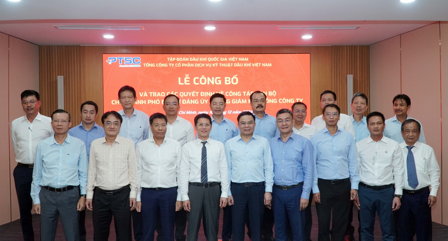 Lãnh đạo Tập đoàn và PTSC chúc mừng đồng chí Trần Hồ Bắc