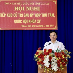 Đồng chí Lê Mạnh Hùng tiếp xúc cử tri xã Tân Lập Bắc sau Kỳ họp thứ 8, Quốc hội khóa XV