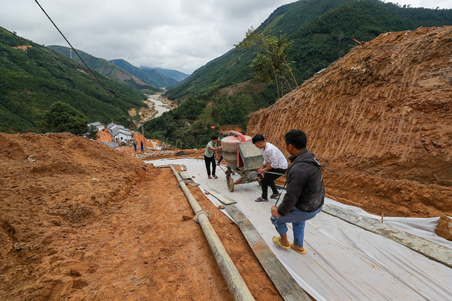 Bài 3: Con đường dẫn lối và giấc mơ đổi thay "kỳ vĩ"