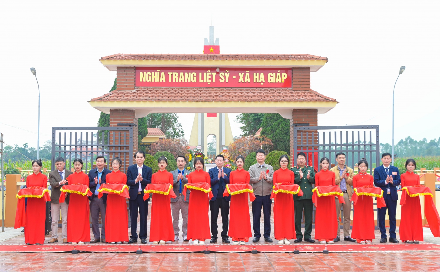 Petrovietnam/PVEP tôn tạo Nghĩa trang liệt sĩ và tài trợ kinh phí tu sửa trường học xã Hạ Giáp, Phú Thọ Petrovietnam/PVEP tôn tạo Nghĩa trang liệt sĩ và tài trợ kinh phí tu sửa trường học xã Hạ Giáp, Phú Thọ