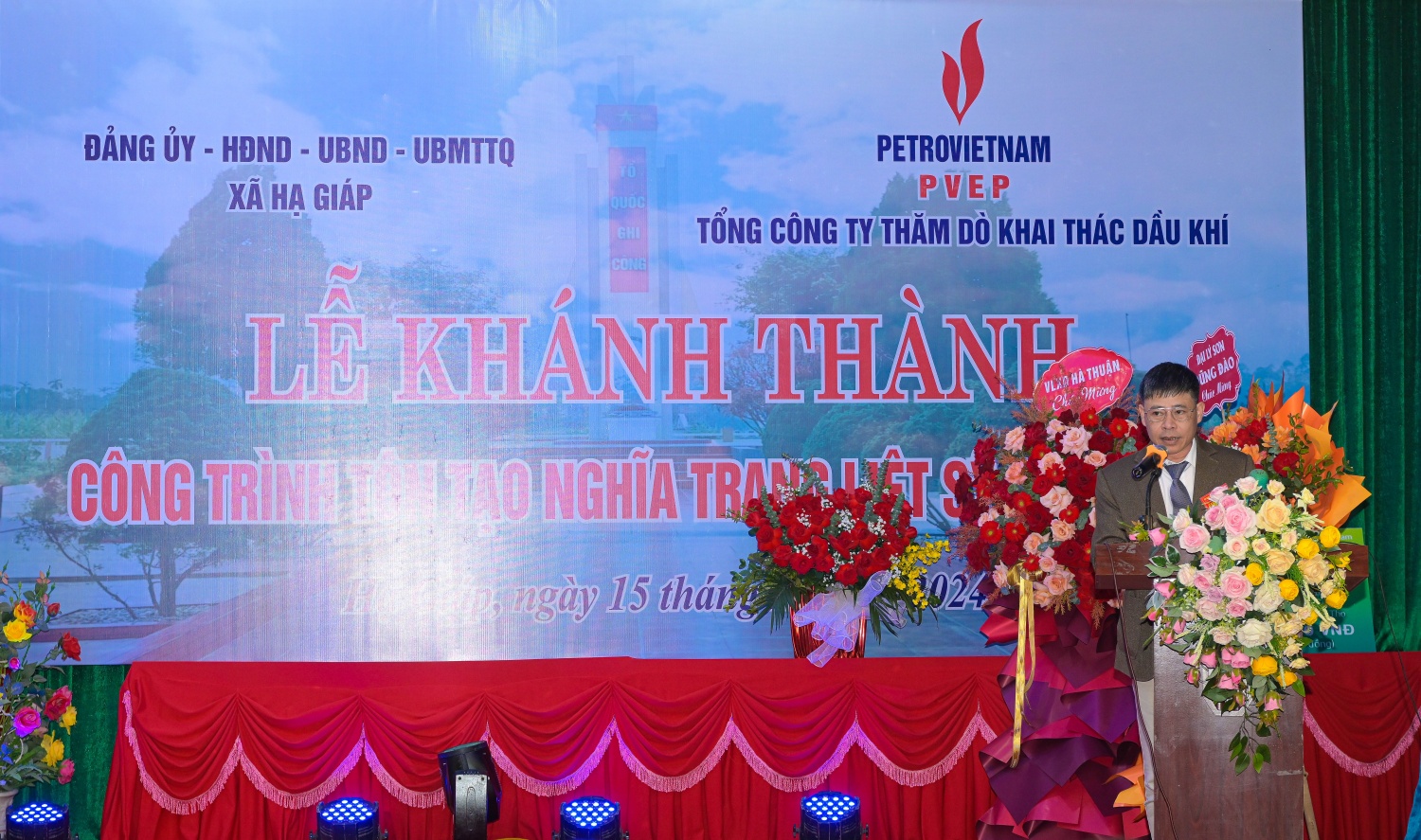 Petrovietnam/PVEP tôn tạo Nghĩa trang liệt sĩ và tài trợ kinh phí tu sửa trường học xã Hạ Giáp, Phú Thọ Petrovietnam/PVEP tôn tạo Nghĩa trang liệt sĩ và tài trợ kinh phí tu sửa trường học xã Hạ Giáp, Phú Thọ