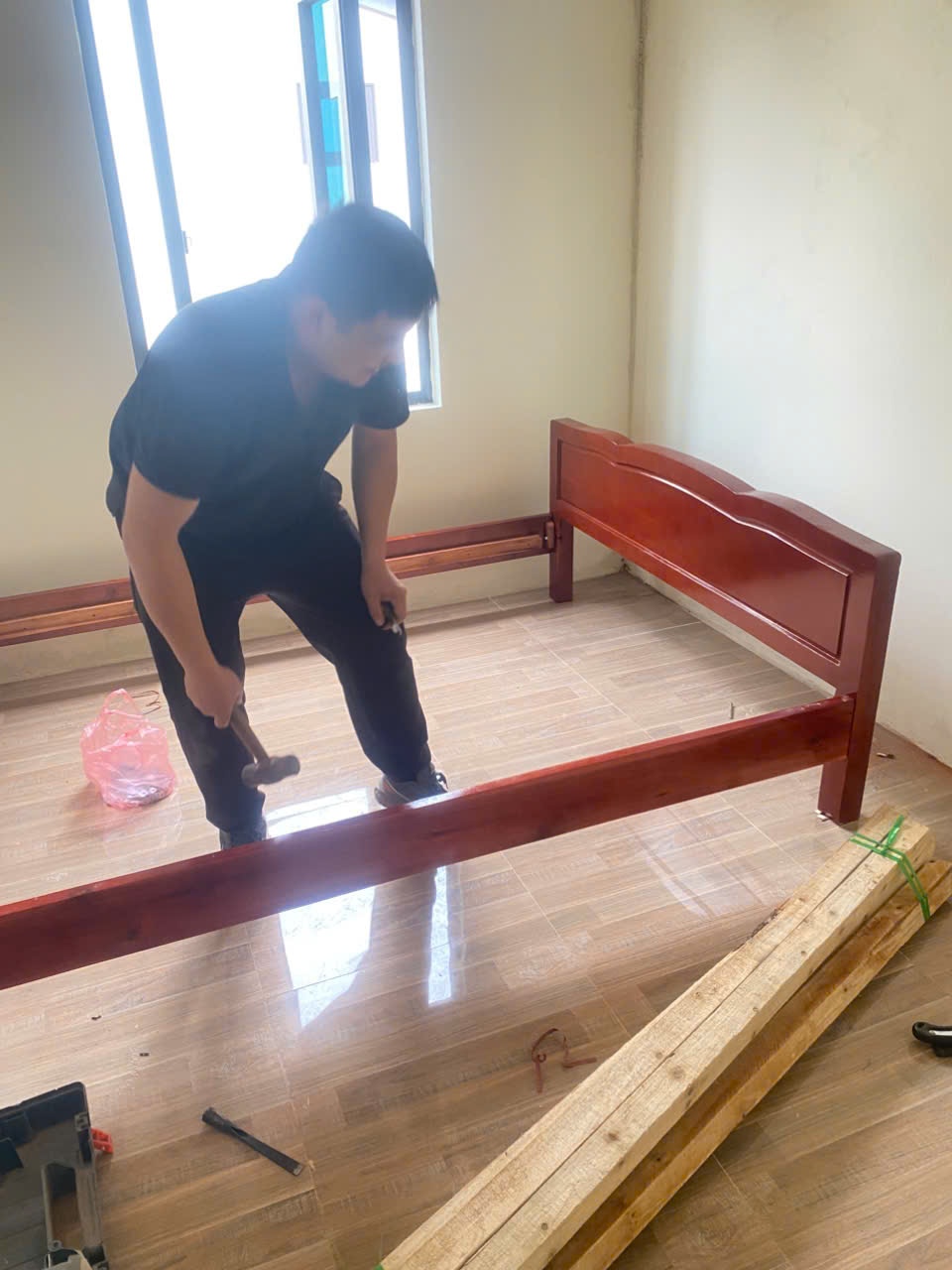 Người dân thôn Kho Vàng “náo nức” nhận nhà mới