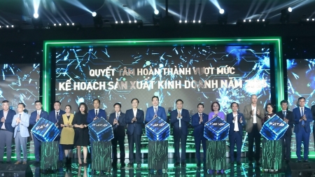 Năm 2024: Chuyển dịch mạnh mẽ, PV GAS thiết lập kỷ lục doanh thu, lợi nhuận