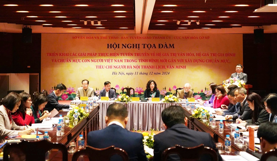 Hội nghị toạ đàm triển khai các giải pháp thực hiện tuyên truyền về hệ giá trị văn hoá, hệ giá trị gia đình.
