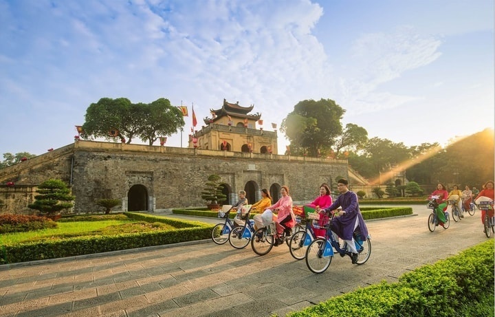 Xây dựng người Hà Nội thanh lịch, văn minh thích ứng trong kỷ nguyên mới