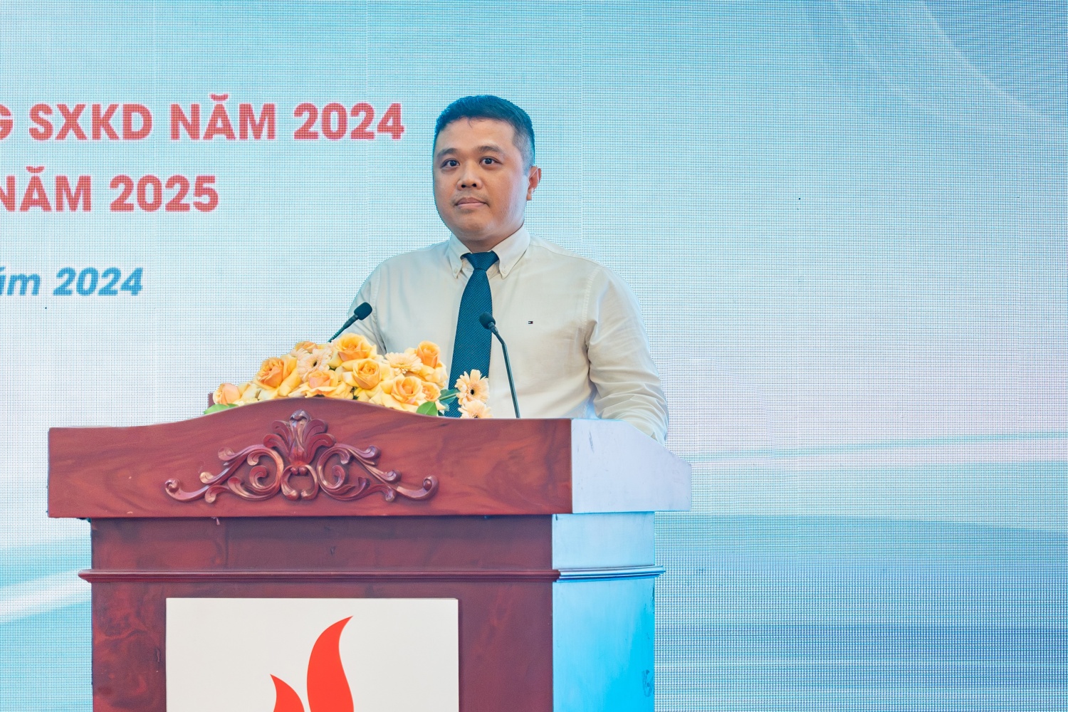 Đ/c Nguyễn Đăng Trình - Phó Bí thư Đảng ủy, Tổng Giám đốc Tổng công ty khai mạc Hội nghị