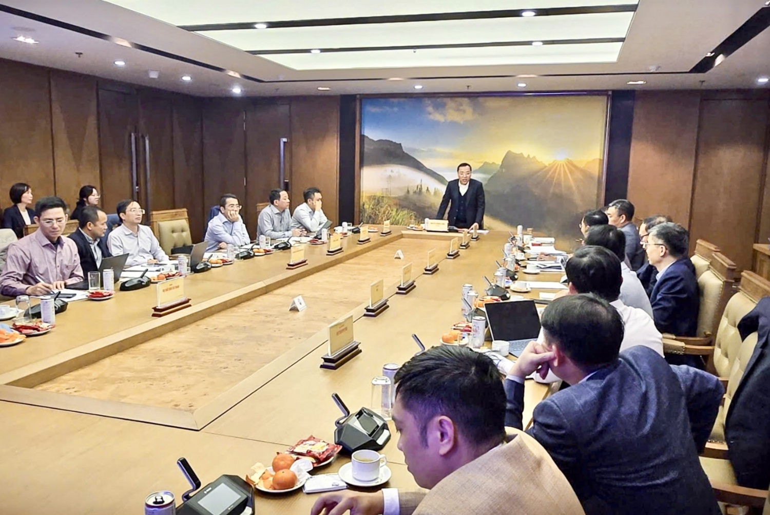 Lãnh đạo Bộ Công Thương làm việc với Petrovietnam về lĩnh vực E&P