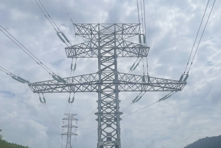 Đóng điện Dự án đường dây 220kV Nậm Sum - Nông Cống