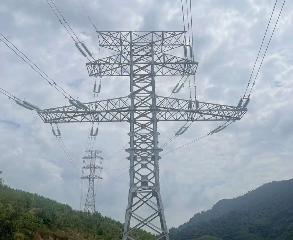 Đóng điện Dự án đường dây 220kV Nậm Sum - Nông Cống