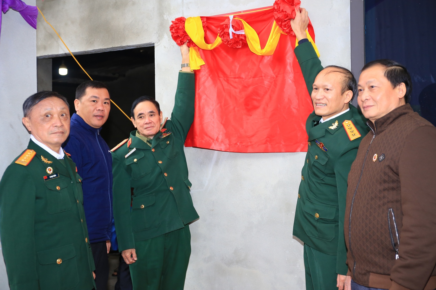 Hội Cựu chiến binh Tập đoàn Dầu khí Quốc gia Việt Nam trao nhà nghĩa tình đồng đội 