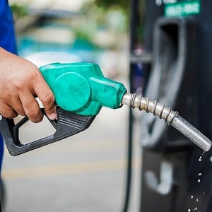 Tiếp tục giảm thuế bảo vệ môi trường đối với xăng dầu