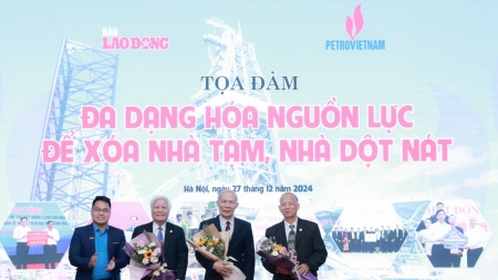Đa dạng hóa nguồn lực để xóa nhà tạm, nhà dột nát