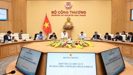 Bộ Công Thương khẩn trương điều chỉnh Quy hoạch điện VIII để đủ điện cho tăng trưởng “2 con số”