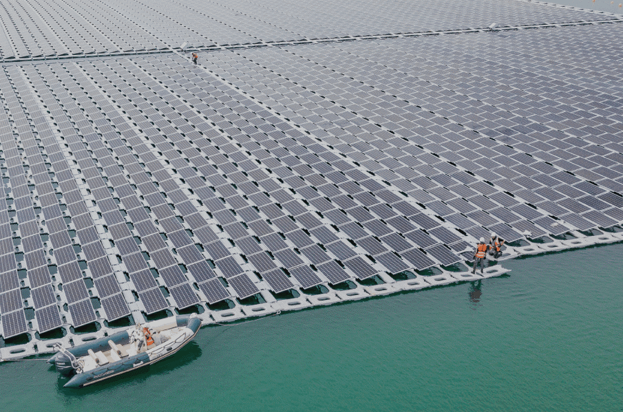 Khuyến khích điện rác, điện mặt trời nổi Điện mặt trời toàn cầu tăng kỷ lục trong nửa đầu năm 2025