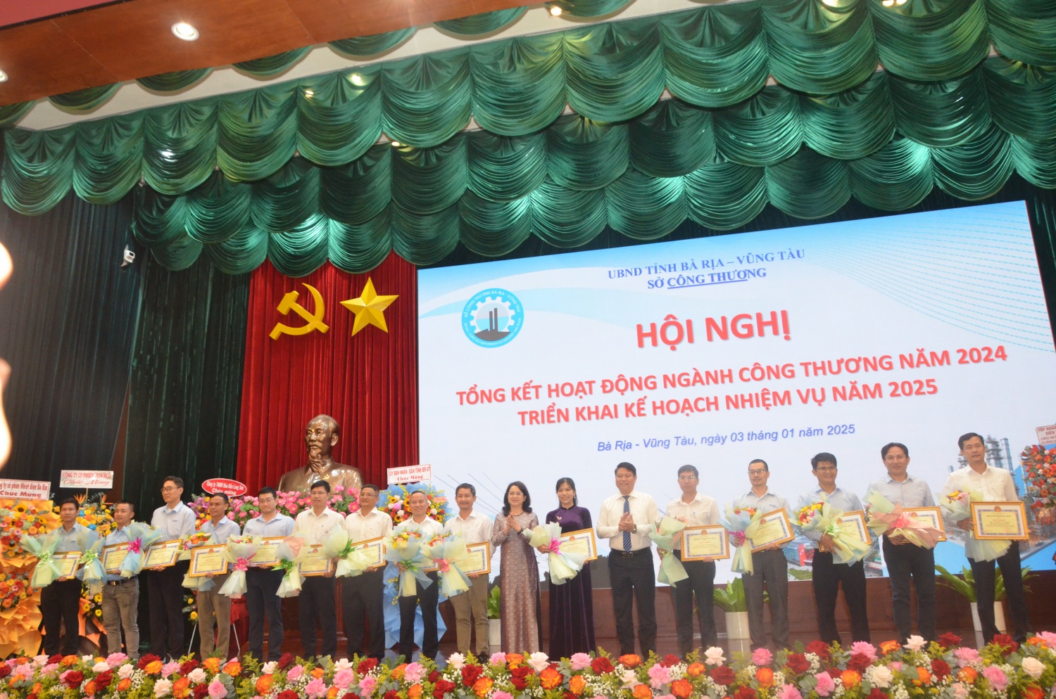 Các sự kiện nổi bật của Petrovietnam trong tuần từ ngày 29/12/2024 đến ngày 5/1/2025