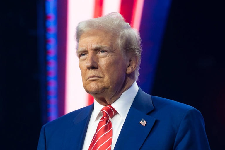 Ông Trump: Anh rút lui khỏi khai thác dầu khí ở Biển Bắc là “một sai lầm lớn”!