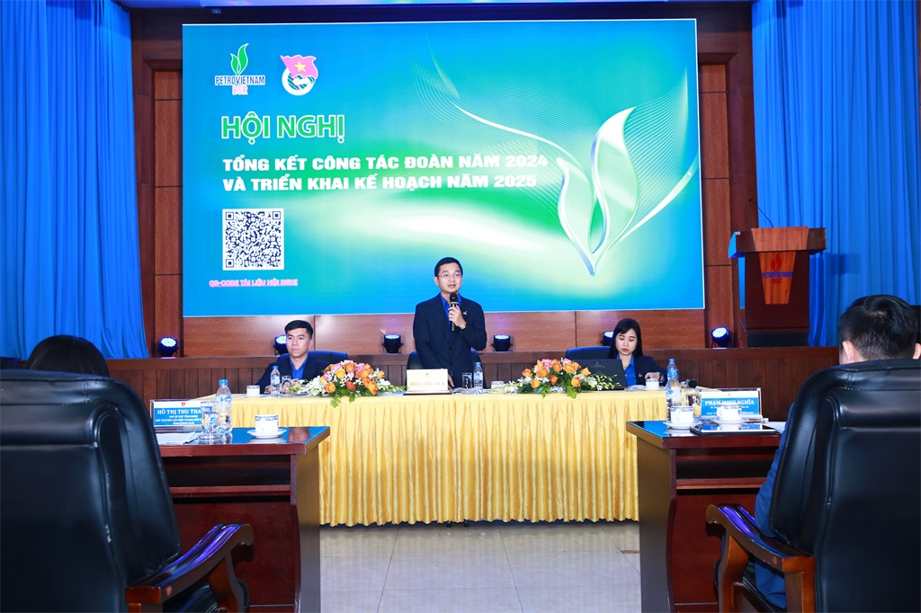 Chủ trì Hội nghị gồm đồng chí Nguyễn Huy Du - Bí thư Đoàn TN BSR và các Phó Bí Thư: Nguyễn Lê Long, Nguyễn Lan Hương.