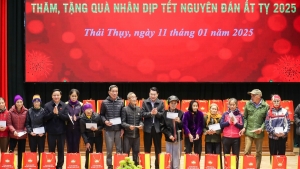 Petrovietnam mang Tết tới người nghèo huyện Thái Thụy, tỉnh Thái Bình