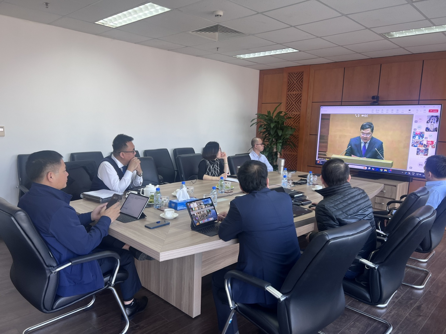 Petrovietnam tham dự Hội nghị toàn quốc về đột phá phát triển khoa học, công nghệ, đổi mới sáng tạo và chuyển đổi số quốc gia Petrovietnam tham dự Hội nghị toàn quốc về đột phá phát triển khoa học, công nghệ, đổi mới sáng tạo và chuyển đổi số quốc gia