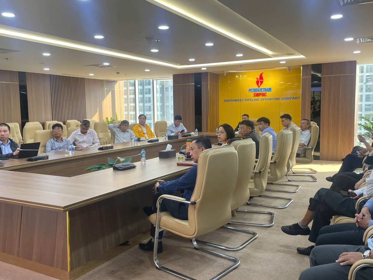 Petrovietnam tham dự Hội nghị toàn quốc về đột phá phát triển khoa học, công nghệ, đổi mới sáng tạo và chuyển đổi số quốc gia Petrovietnam tham dự Hội nghị toàn quốc về đột phá phát triển khoa học, công nghệ, đổi mới sáng tạo và chuyển đổi số quốc gia