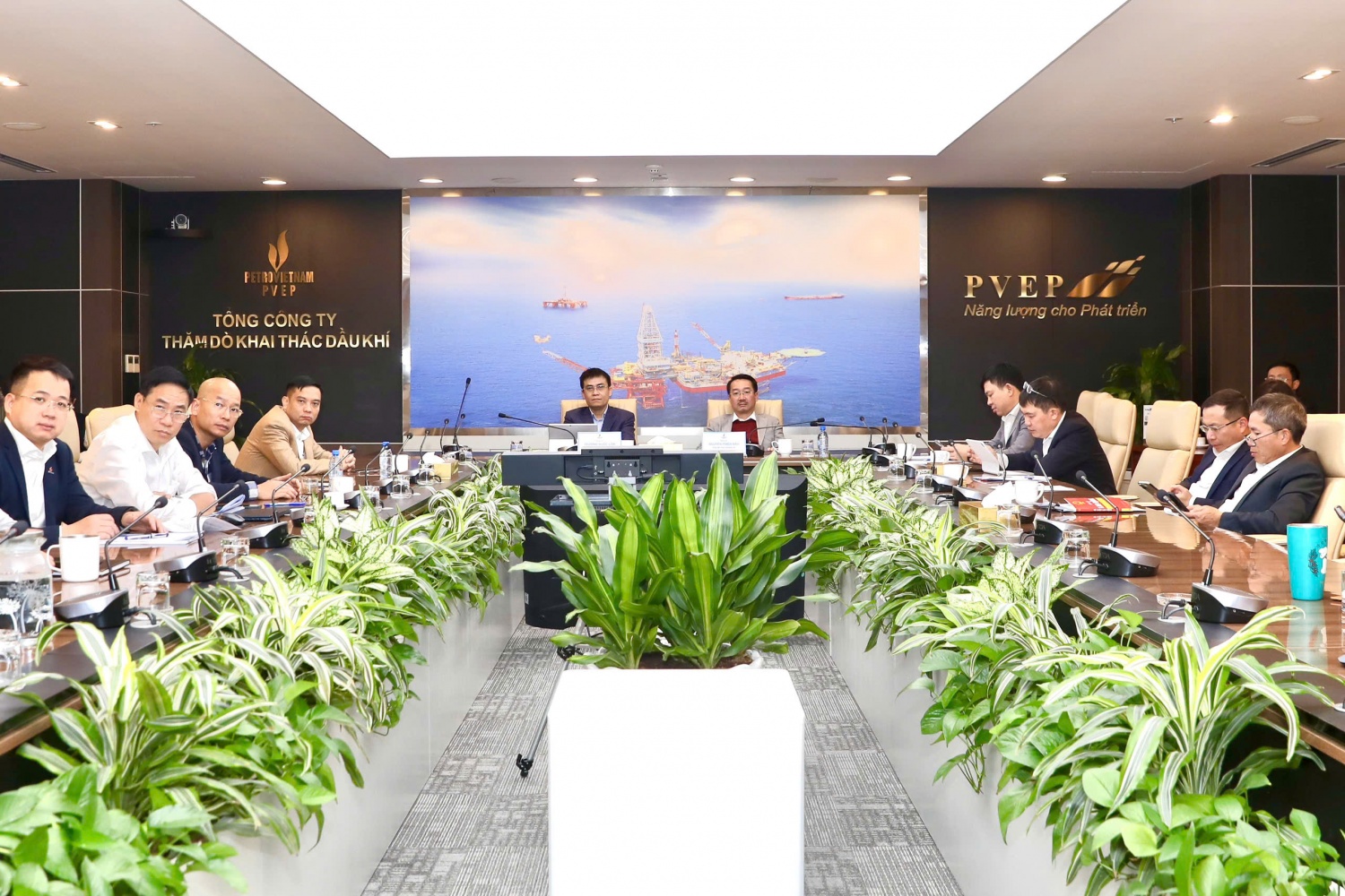 Petrovietnam tham dự Hội nghị toàn quốc về đột phá phát triển khoa học, công nghệ, đổi mới sáng tạo và chuyển đổi số quốc gia Petrovietnam tham dự Hội nghị toàn quốc về đột phá phát triển khoa học, công nghệ, đổi mới sáng tạo và chuyển đổi số quốc gia