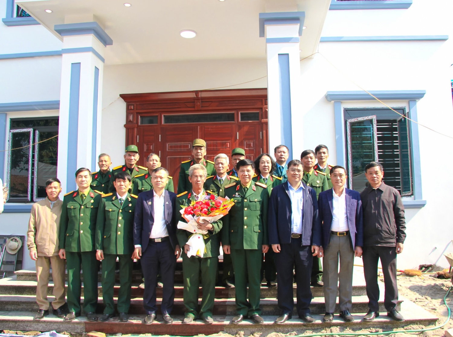 Hội CCB Petrovietnam thăm, tặng quà CCB có hoàn cảnh khó khăn tại huyện Văn Lâm, tỉnh Hưng Yên