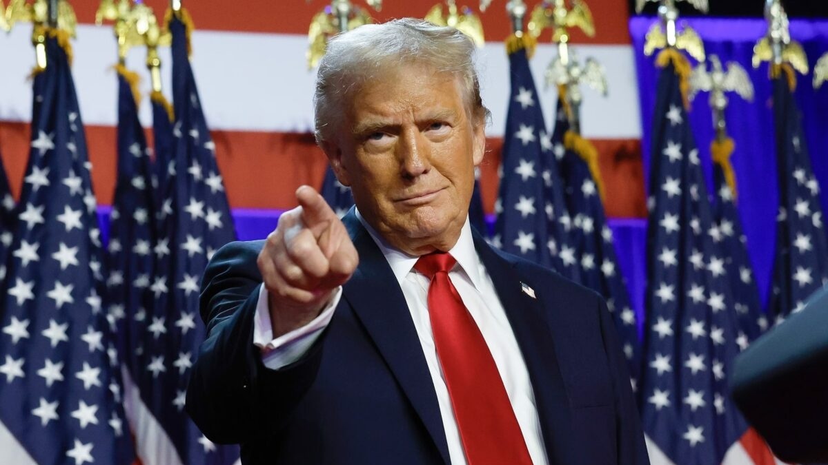 Thấy gì từ tuyên bố tình trạng khẩn cấp năng lượng của ông Trump?
